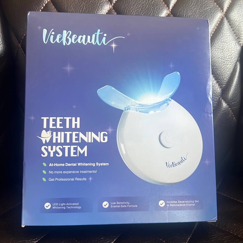 VieBeauti Teeth Whitening Kit - 5X LED Light Tooth Whitener with 35% Carbamide